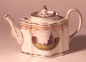 न्यू हॉल चायदानी, डोवर कैसल के दृश्य के साथ चित्रित, c.1800 (चीनी मिट्टी के बरतन)